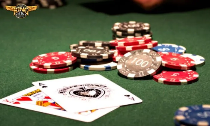 Quan sát đối thủ